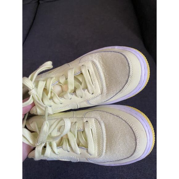 Nike Air Force 1 LV8 (GS) Shoes Size 5.5Y Citron Tint Style - Picture 10 of 16